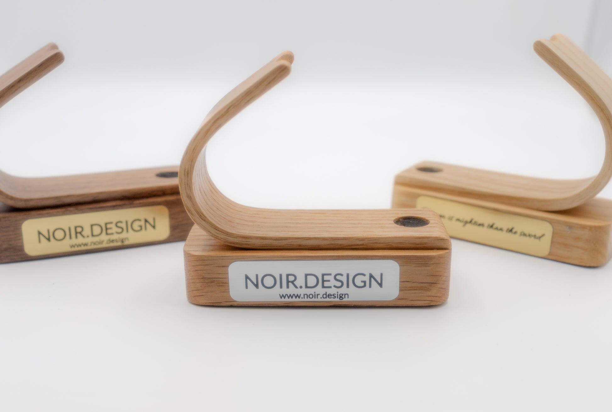 Oak pen stand angled