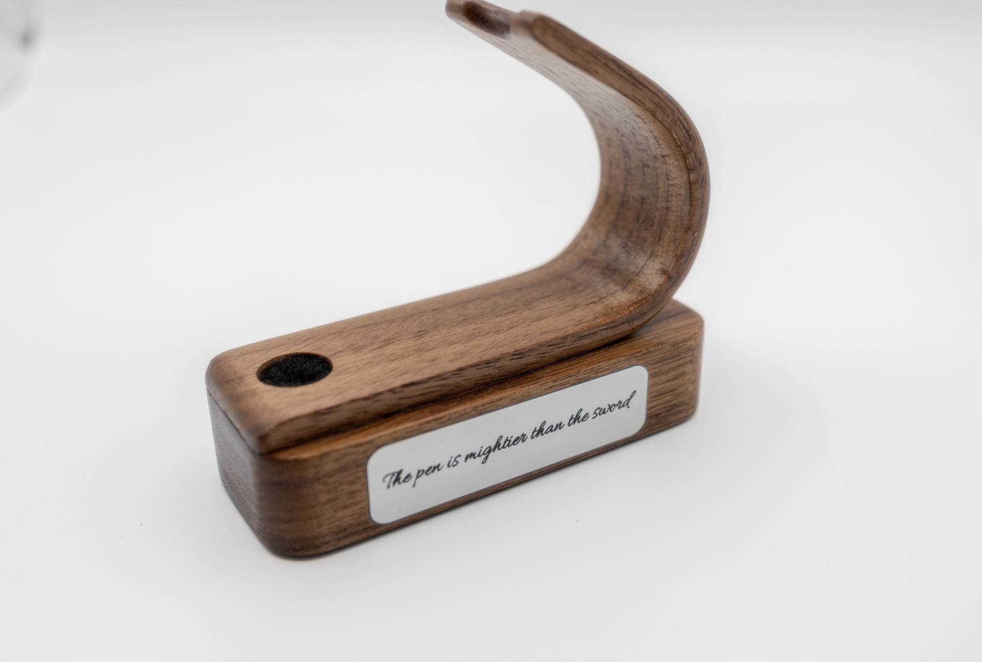 Executive office pen holder with felt and cork base